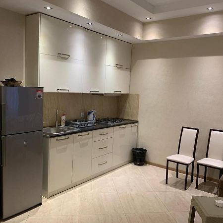 Apartment Three Bedroom In Saburtalo Tbilisi Exterior photo